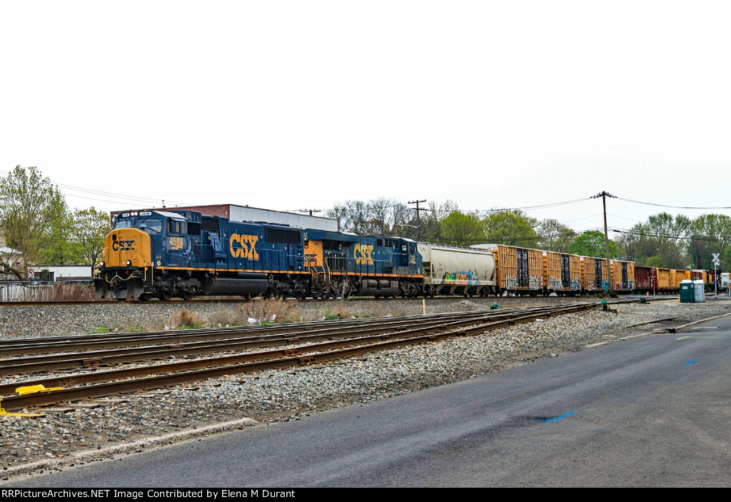 CSX 4588 on M-434